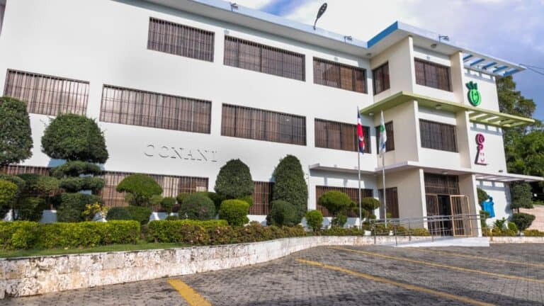 Adolescente de 14 años fallece en hogar de paso de Conani en Santo Domingo