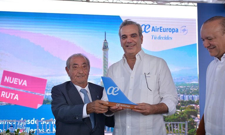 Gobierno adjudica RD$420 millones para 14 obras contra inundaciones en el Norte