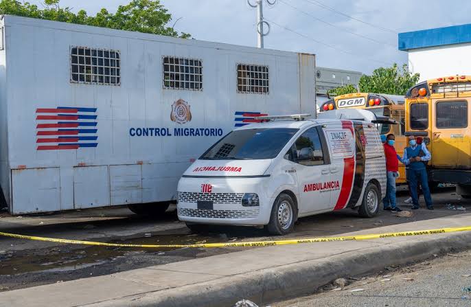 Hallan cadáver en avanzado estado de descomposición dentro de un camión de Migración